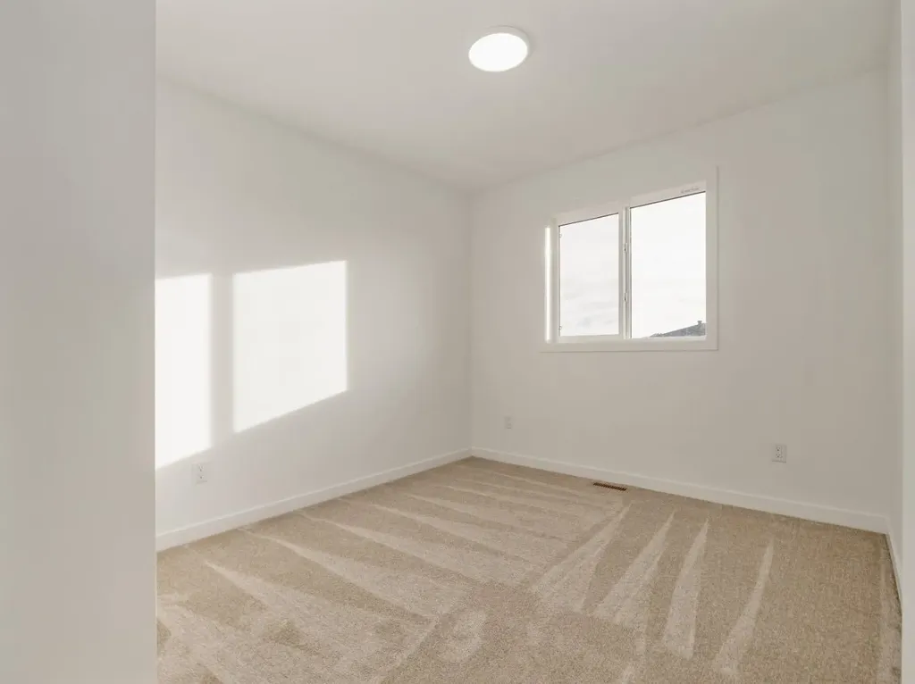 746 Violet Place W Lethbridge AB T1J5V1