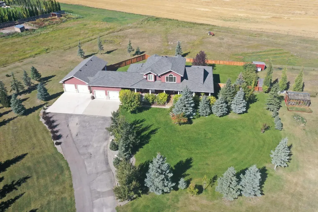 63 Deer Path Meadows Fort Macleod AB T0L 0Z0