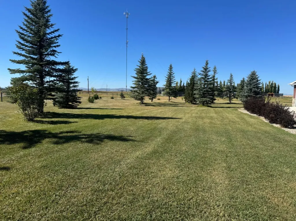 63 Deer Path Meadows Fort Macleod AB T0L 0Z0