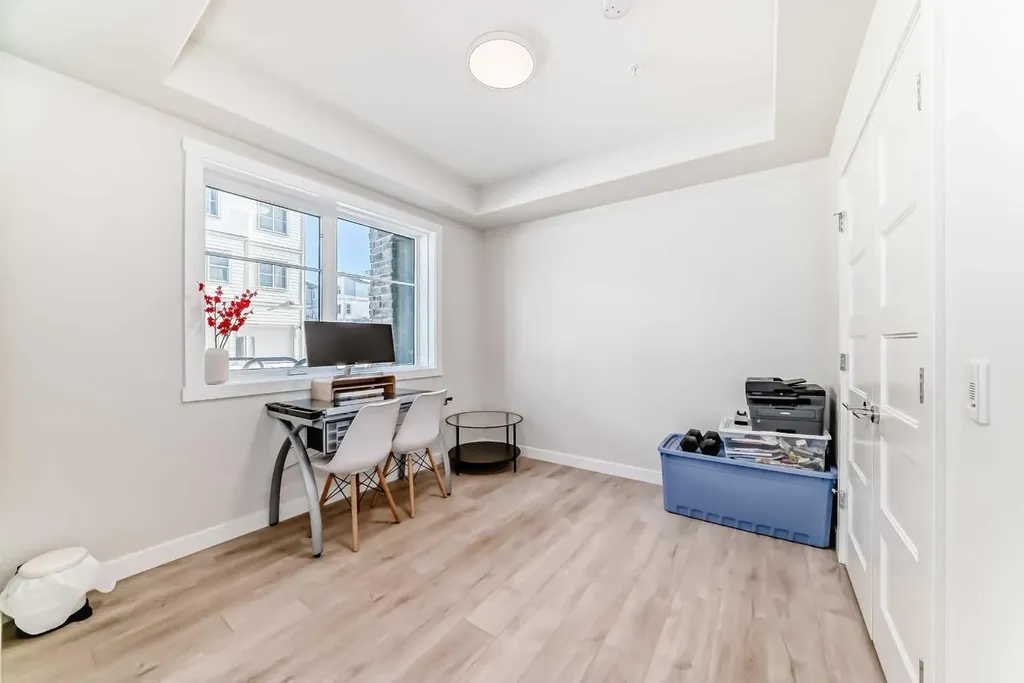 2117 81 Street SW Calgary AB T3H6H5