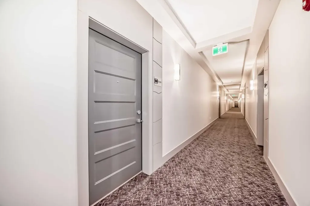 2117 81 Street SW Calgary AB T3H6H5