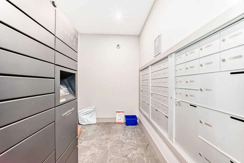 2117 81 Street SW Calgary AB T3H6H5