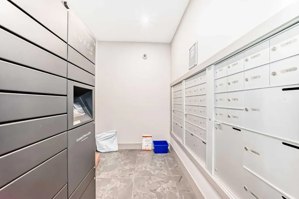 2117 81 Street SW Calgary AB T3H6H5