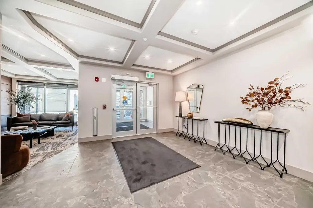 2117 81 Street SW Calgary AB T3H6H5