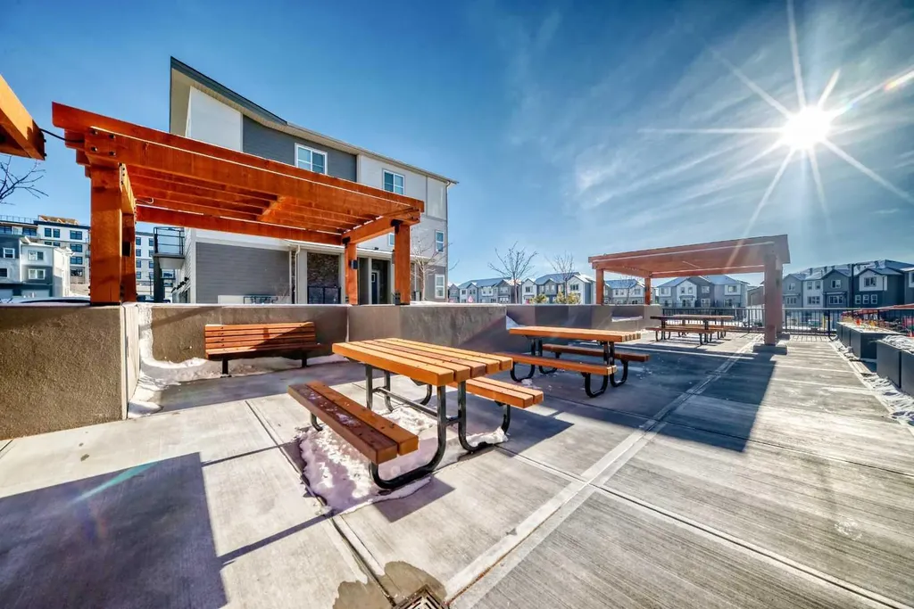 2117 81 Street SW Calgary AB T3H6H5