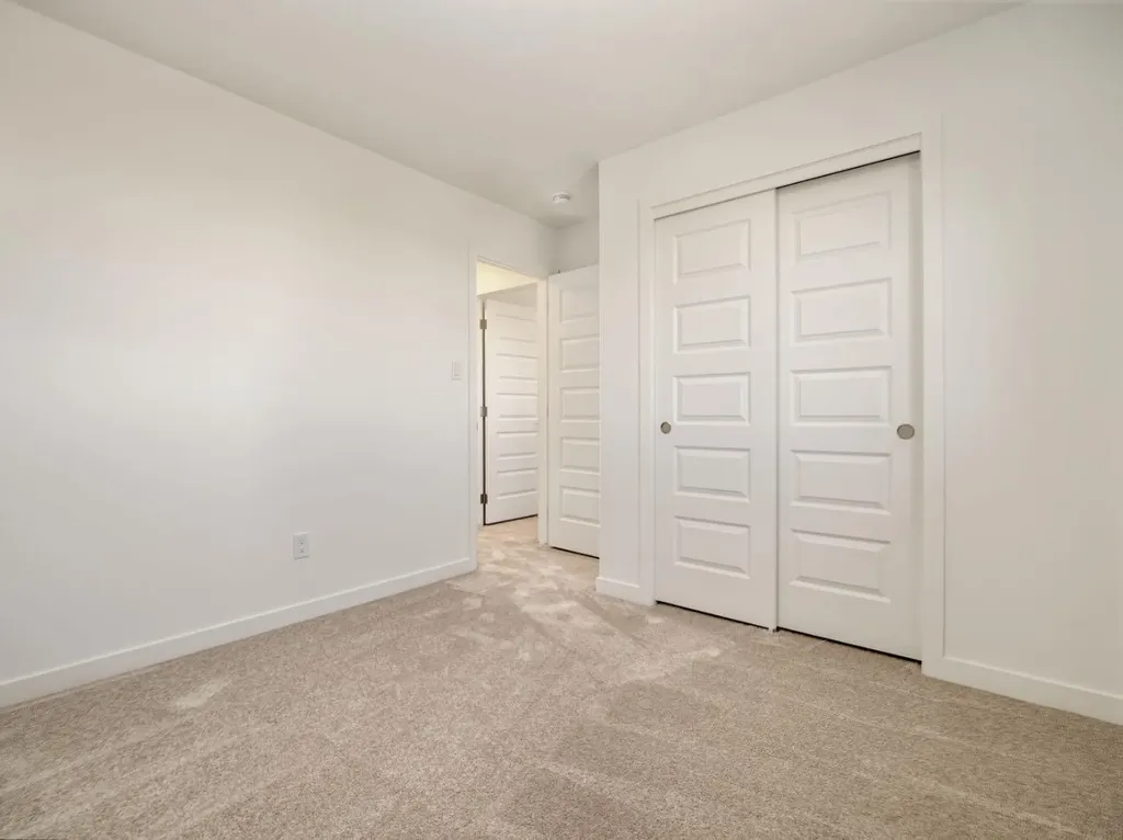 738 Violet Place W Lethbridge AB T1J5V1