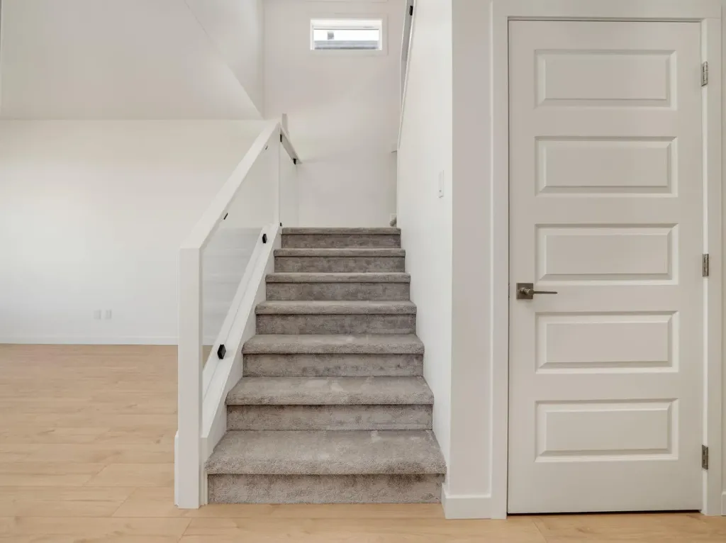 738 Violet Place W Lethbridge AB T1J5V1