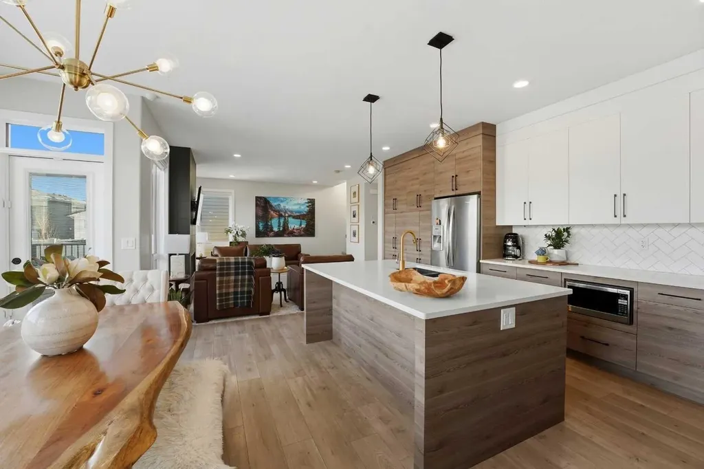 20 Ellington Crescent Red Deer AB T4P 3E2