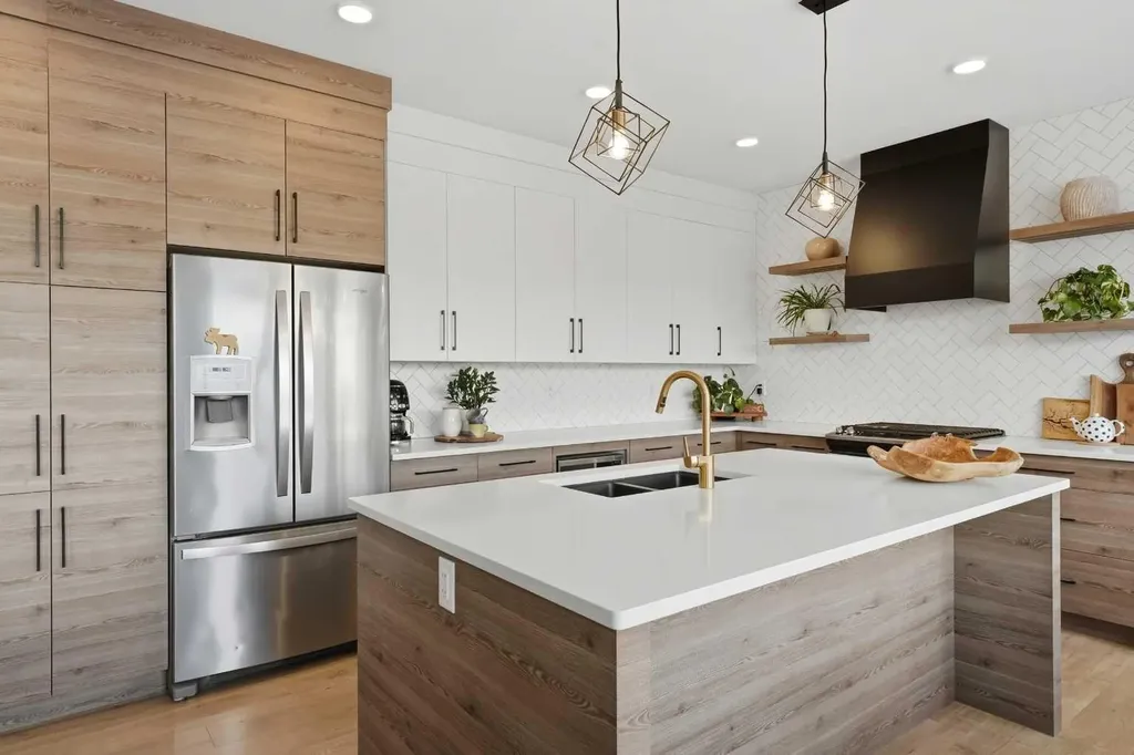 20 Ellington Crescent Red Deer AB T4P 3E2