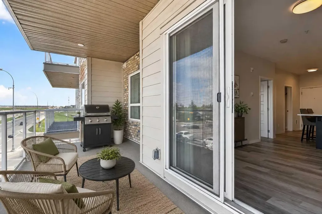 200 Harvest Hills Place NE Calgary AB T2M0C8