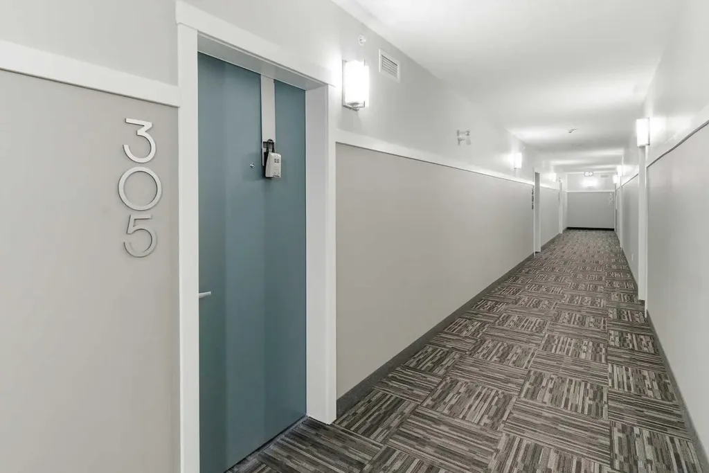 200 Harvest Hills Place NE Calgary AB T2M0C8