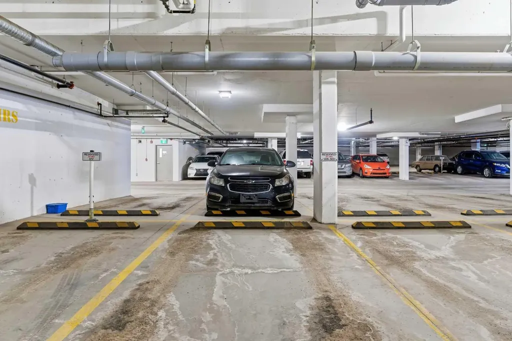 200 Harvest Hills Place NE Calgary AB T2M0C8