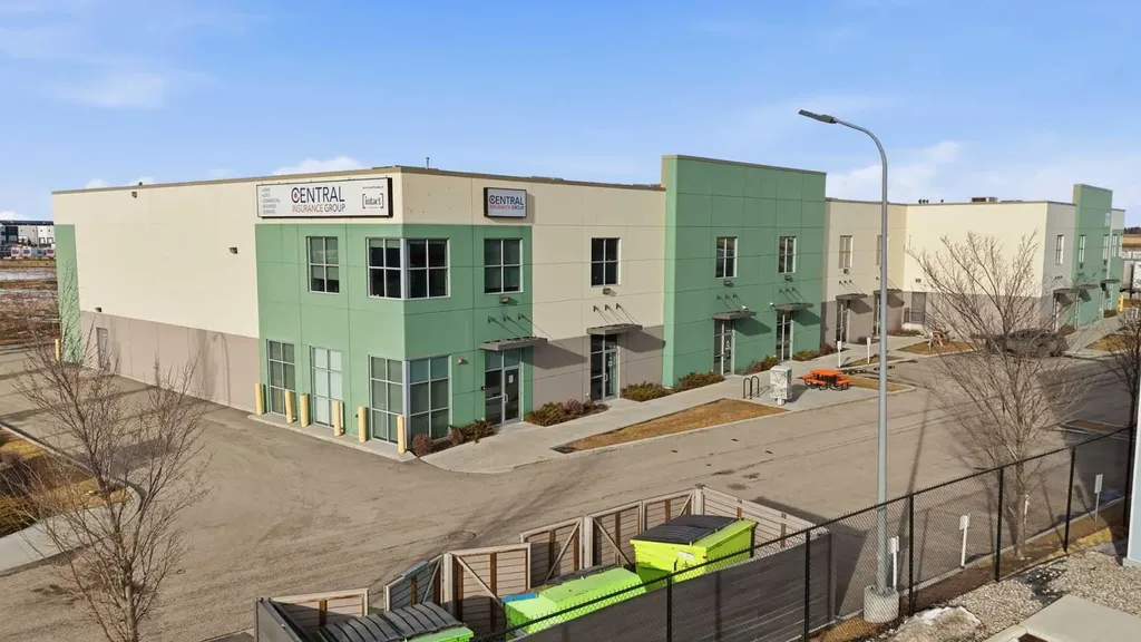10748 74 Street SE Calgary AB T2C 5N6