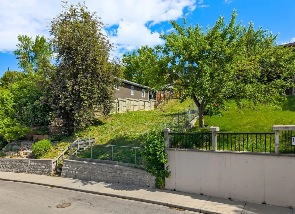 1128 Jamieson Avenue NE Calgary AB T2E 0L5