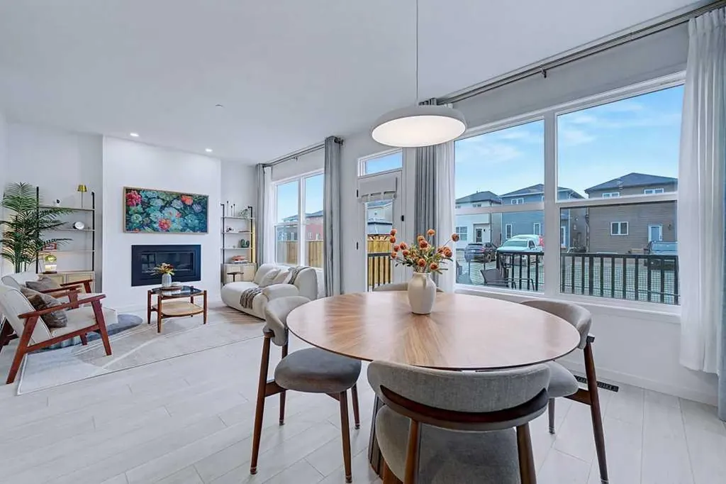 250 Hotchkiss Common SE Calgary AB T3S 0N1