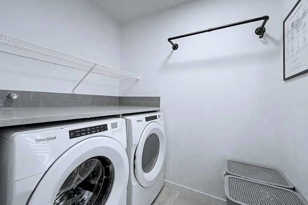 250 Hotchkiss Common SE Calgary AB T3S 0N1