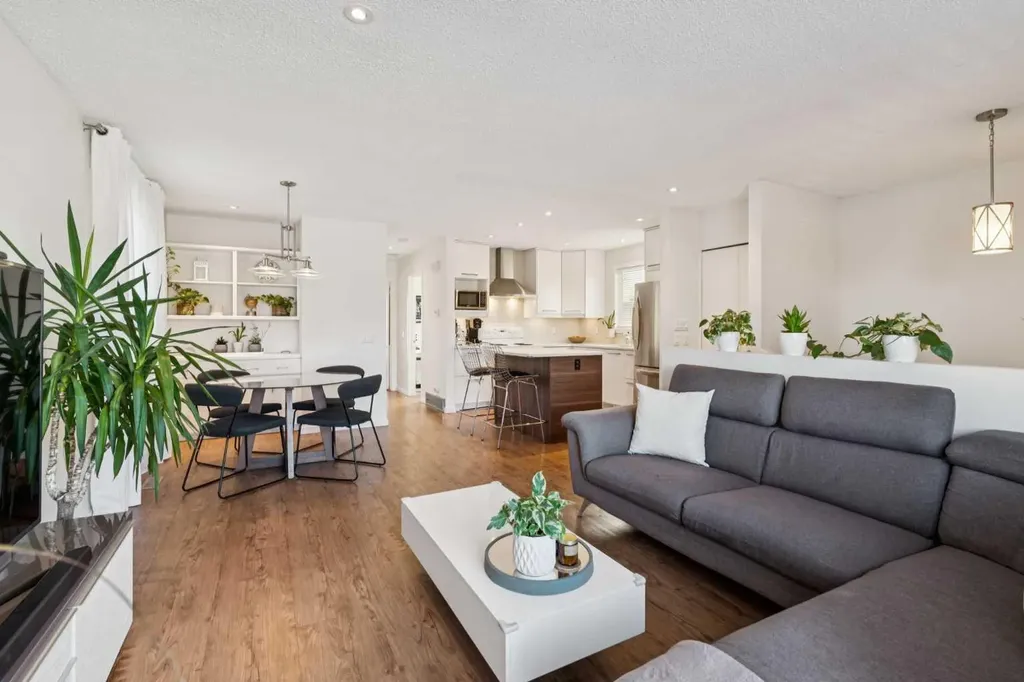 65 Tararidge Close NE Calgary AB T3J 2P5