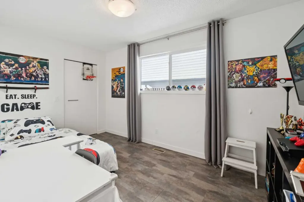 65 Tararidge Close NE Calgary AB T3J 2P5