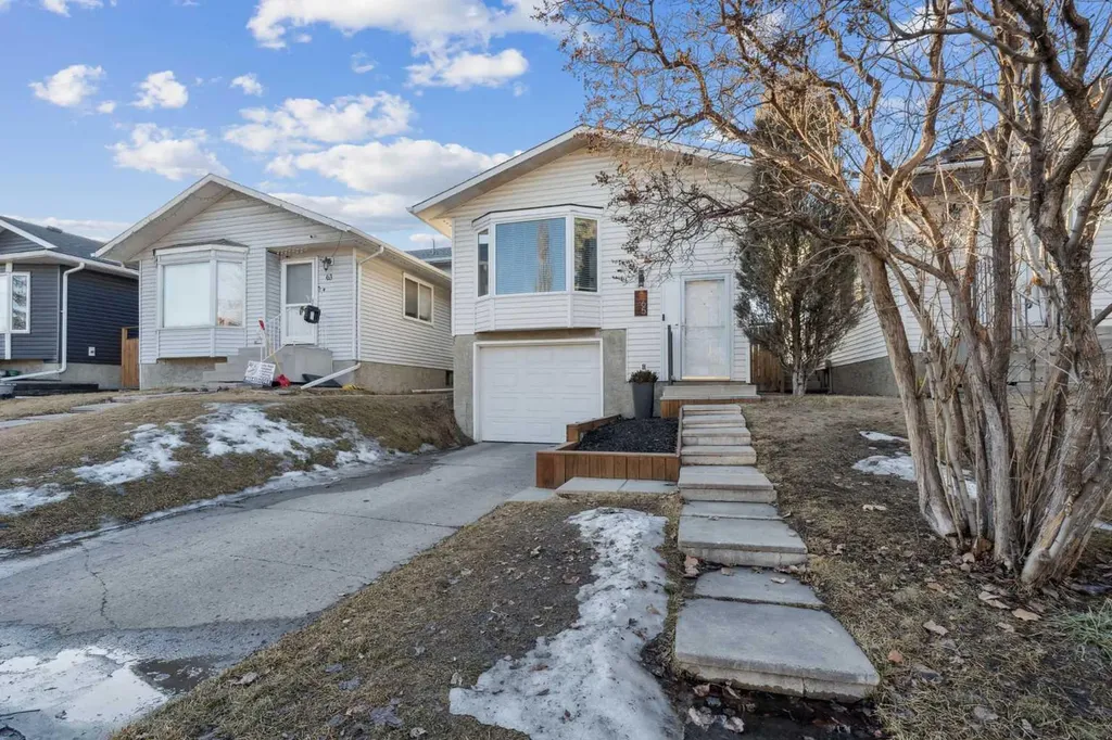 65 Tararidge Close NE Calgary AB T3J 2P5