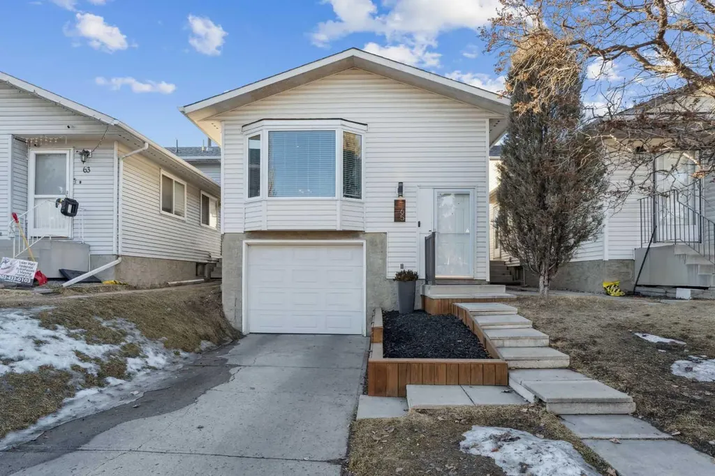 65 Tararidge Close NE Calgary AB T3J 2P5