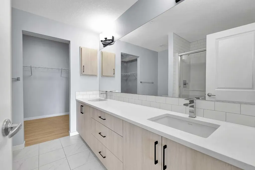 360 Harvest Hills Way NE Calgary AB T3K 2S1