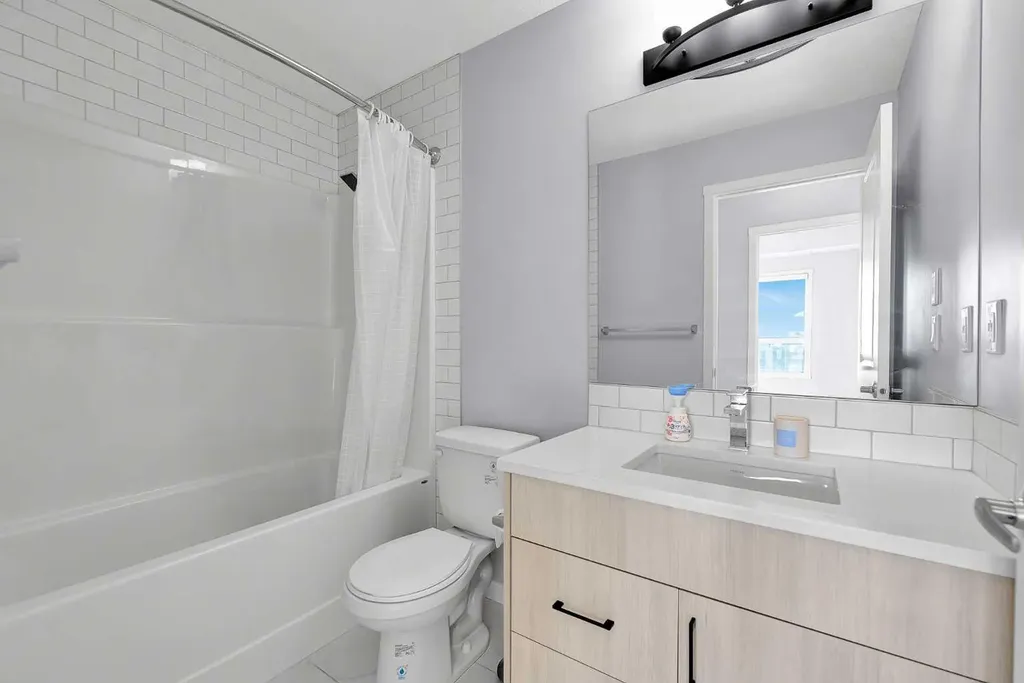 360 Harvest Hills Way NE Calgary AB T3K 2S1