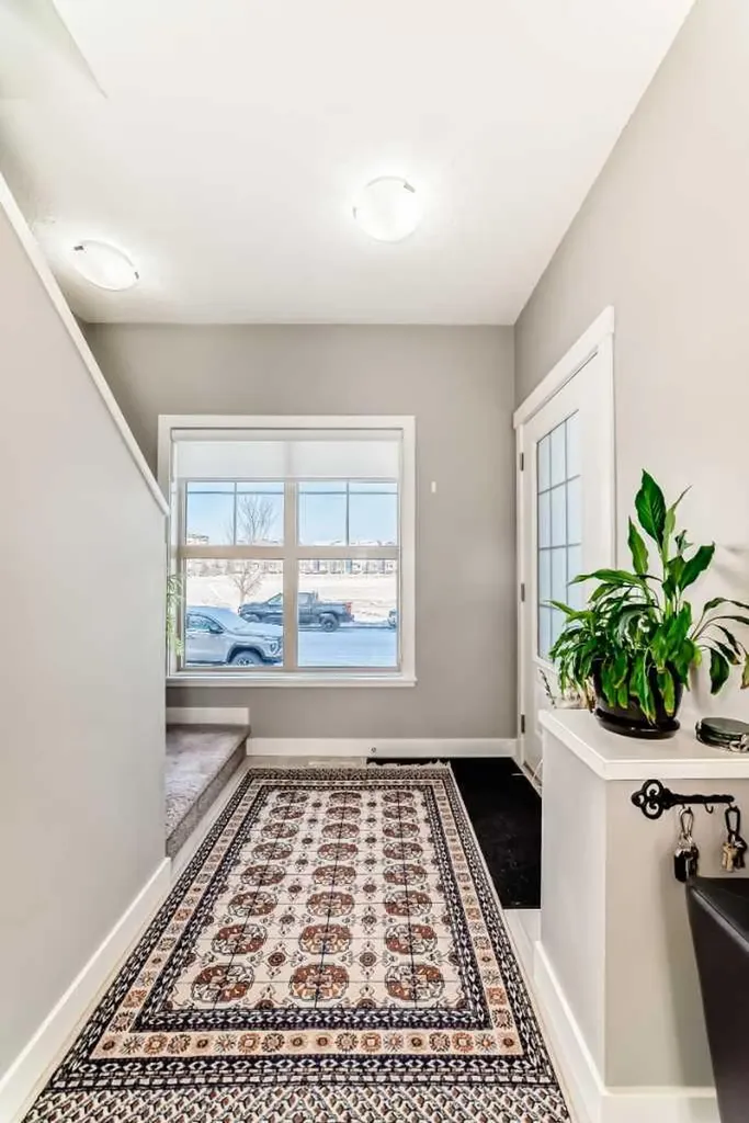 32 Horseshoe Crescent Cochrane AB T4C 2P4