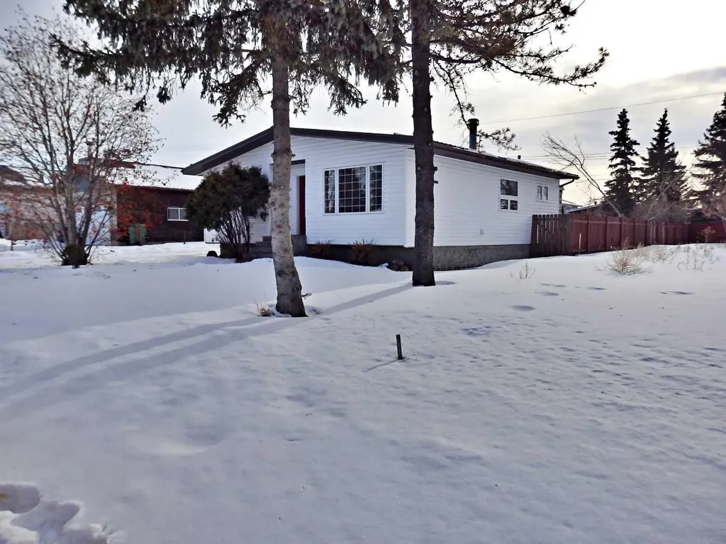 5819 51 Avenue Vermilion AB T9X 1V8