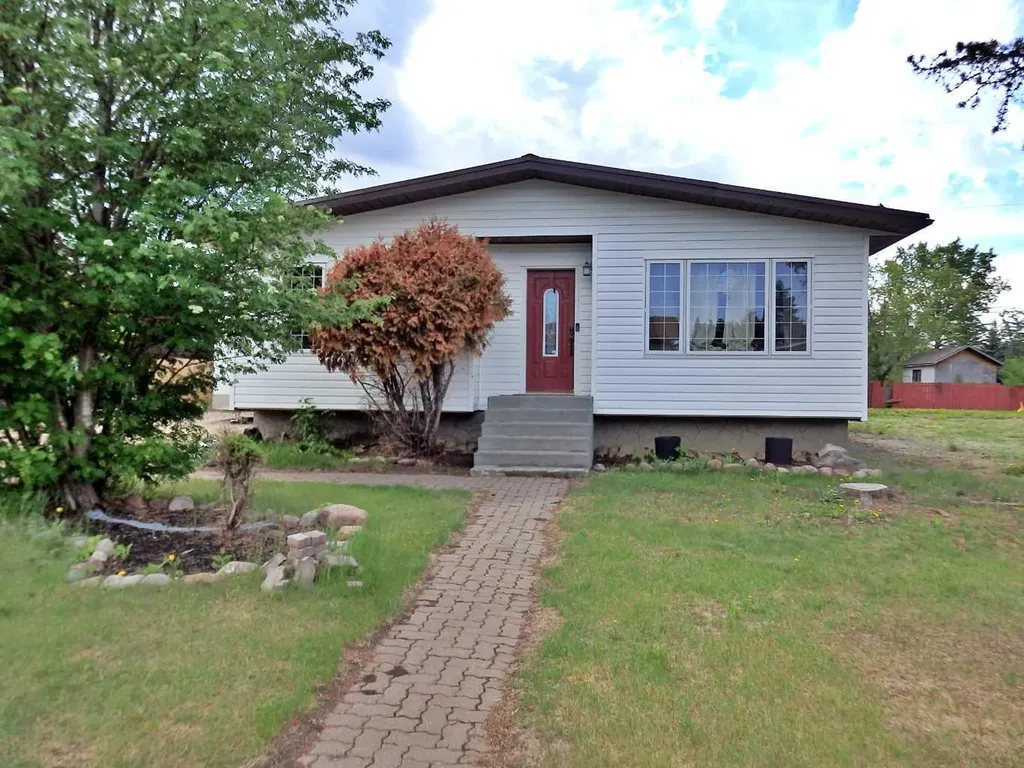 5819 51 Avenue Vermilion AB T9X 1V8