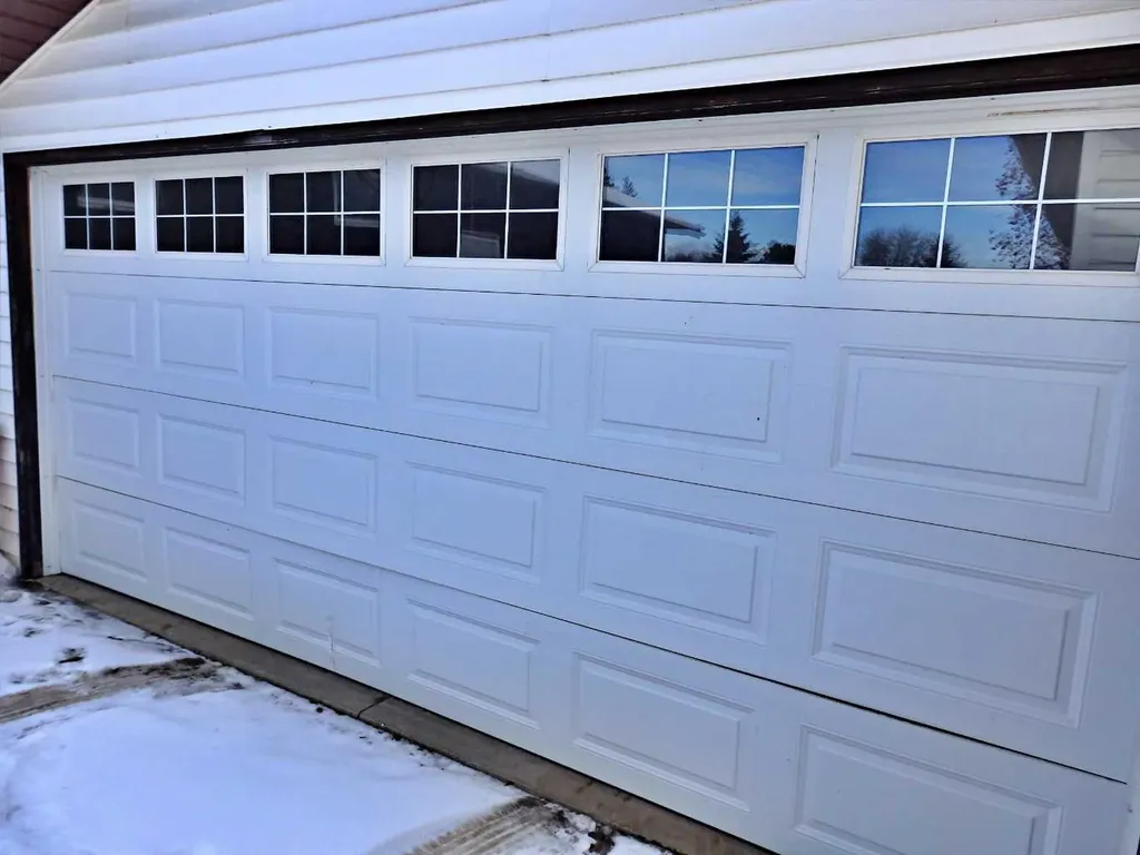 5819 51 Avenue Vermilion AB T9X 1V8
