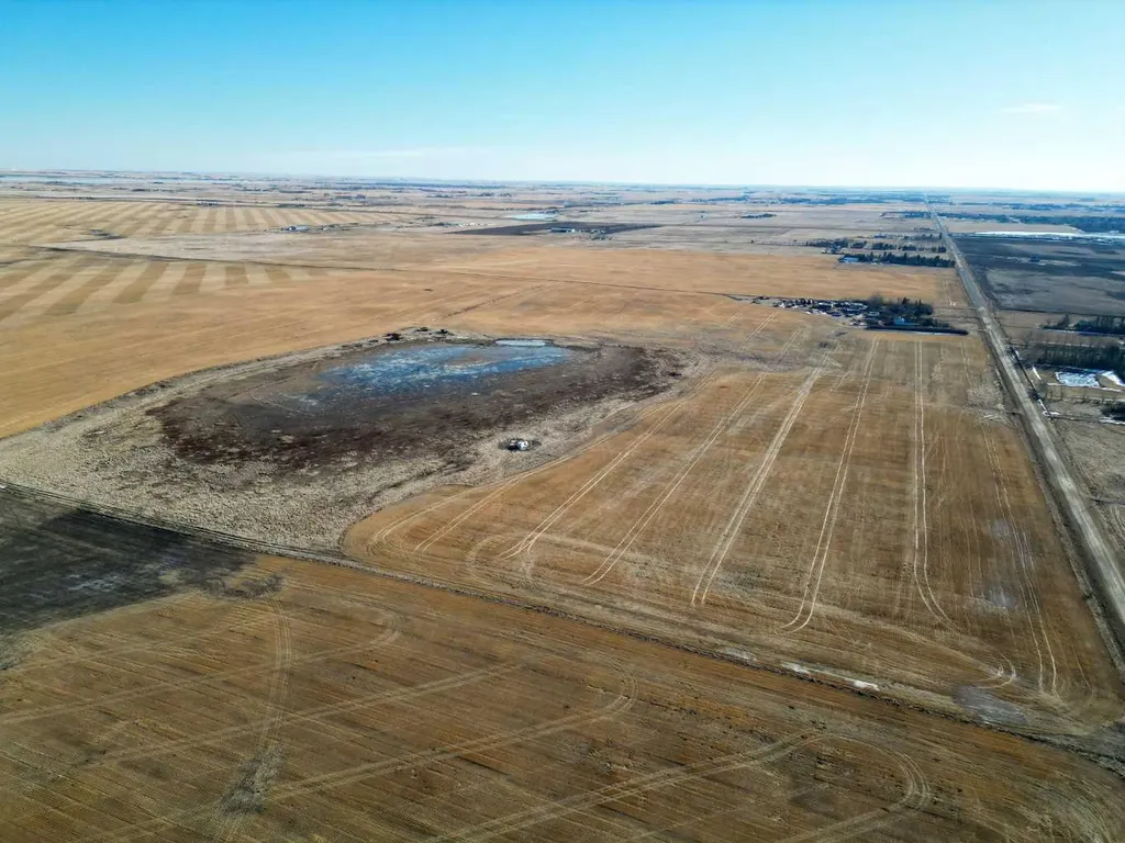 243008 Range Road 280 Rural Rocky View County AB T1X 2L5