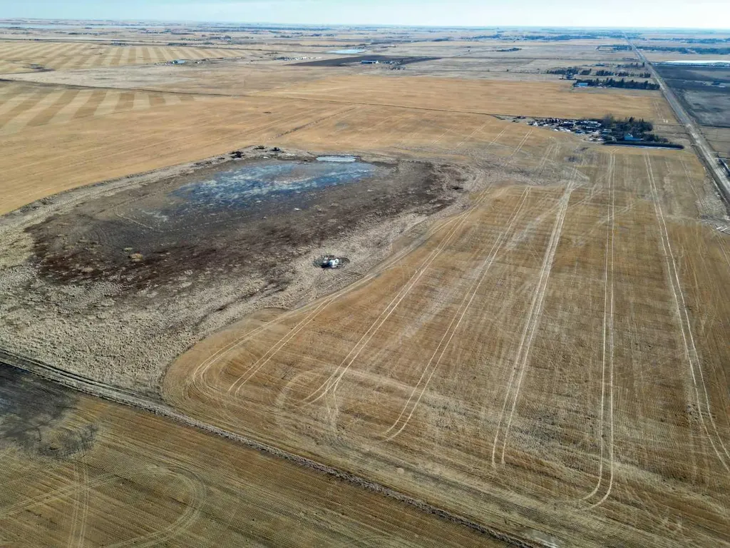 243008 Range Road 280 Rural Rocky View County AB T1X 2L5