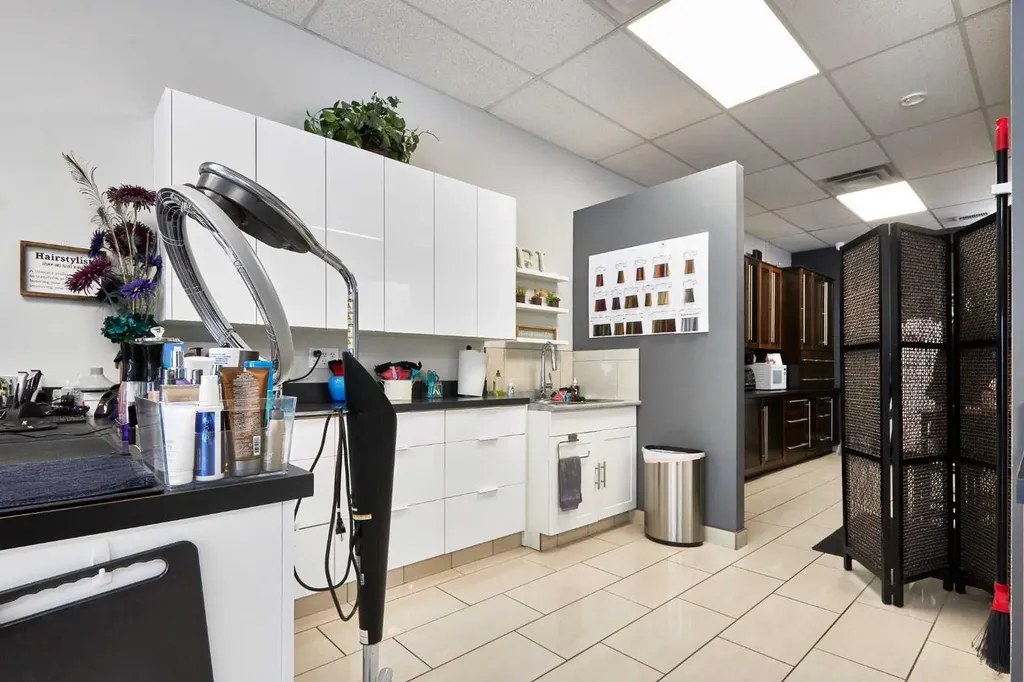 1299 Trans Canada Way SE Medicine Hat AB T1B 1H9
