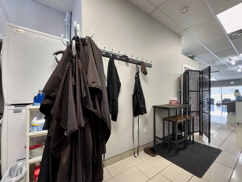 1299 Trans Canada Way SE Medicine Hat AB T1B 1H9
