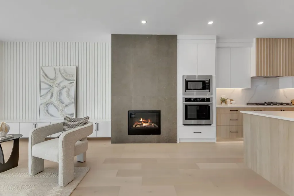 415 37 Avenue NW Calgary AB T2K 0C6