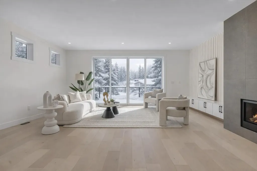 415 37 Avenue NW Calgary AB T2K 0C6