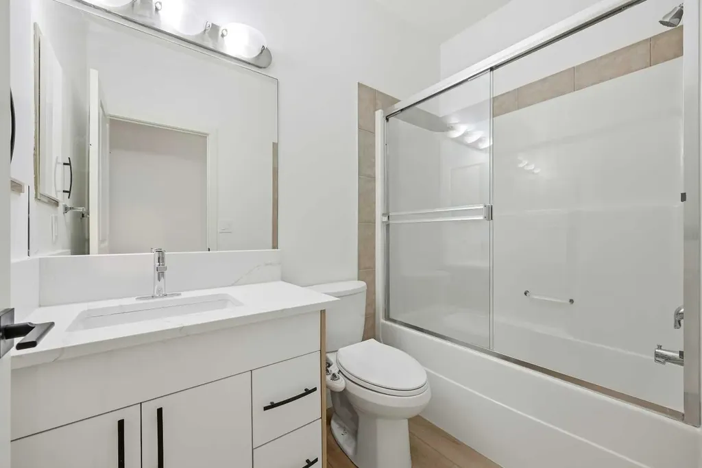 81 Saddlemont Road NE Calgary AB T3J 5E4