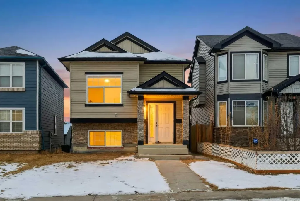 81 Saddlemont Road NE Calgary AB T3J 5E4