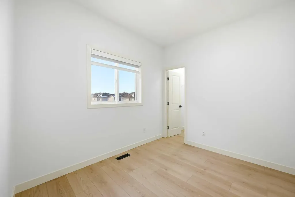 81 Saddlemont Road NE Calgary AB T3J 5E4