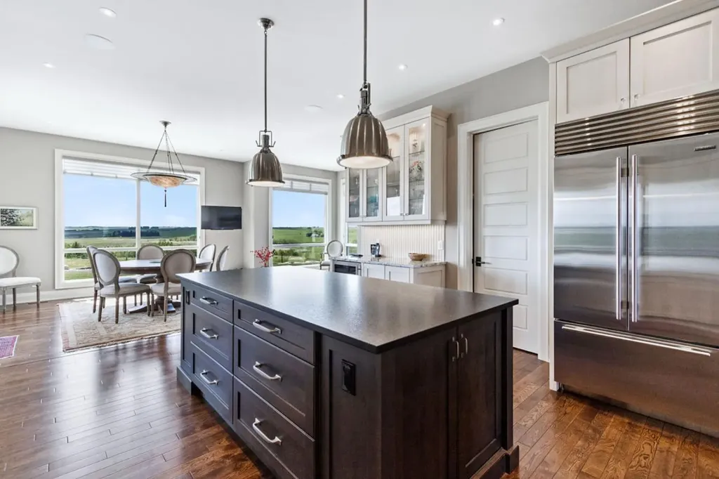 285065 Symons Valley Road Rural Rocky View County AB T0M 1L0