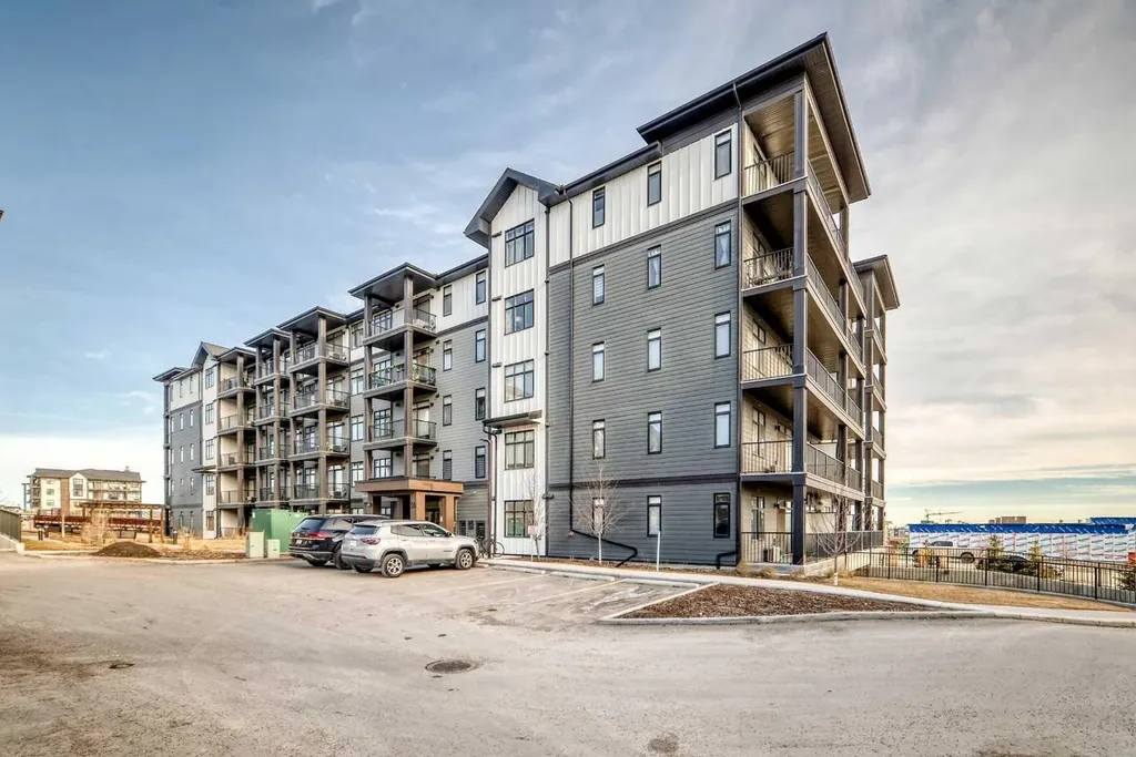 30 Sage Hill Walk NW Calgary AB T3R 2A9