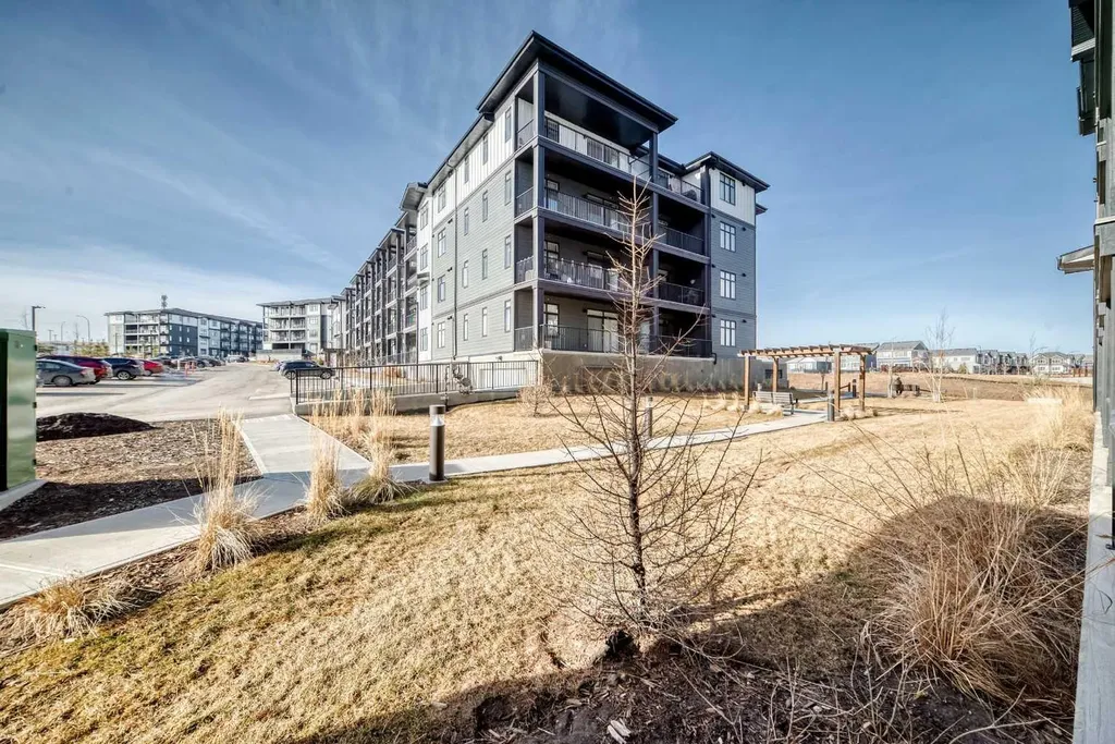 30 Sage Hill Walk NW Calgary AB T3R 2A9