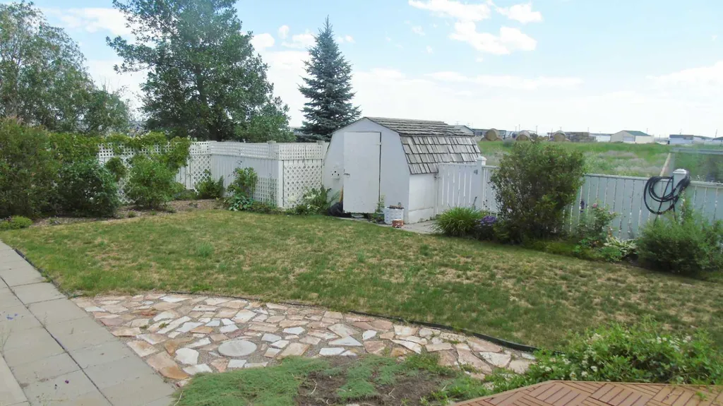 1604 7a Avenue Fort Macleod AB T0L 0Z0