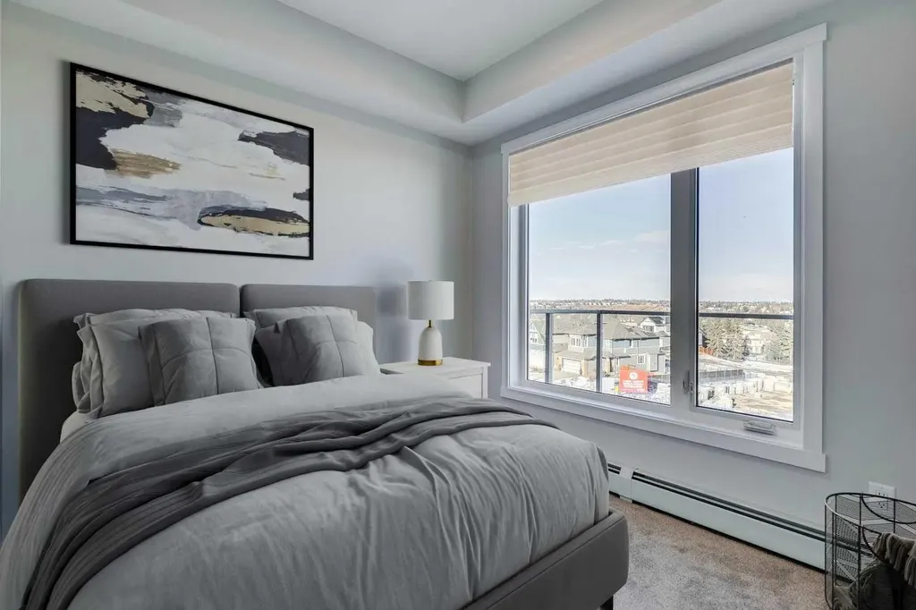 660 Shawnee Square SW Calgary AB T2Y 0X6