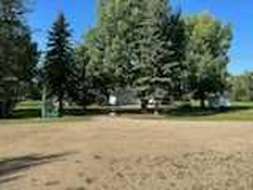 606 Pigeon Close Pelican Point AB T0B 0H0