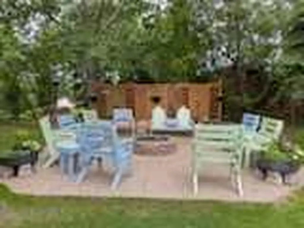 606 Pigeon Close Pelican Point AB T0B 0H0