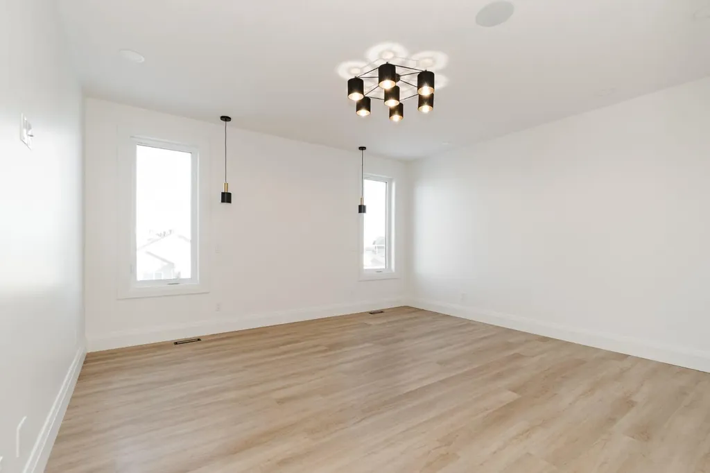 176 Beaveridge Close Fort Mcmurray AB T9H 2V3