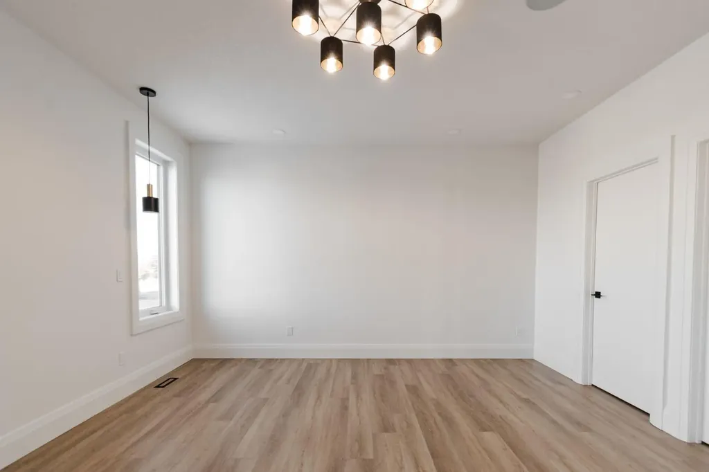 176 Beaveridge Close Fort Mcmurray AB T9H 2V3