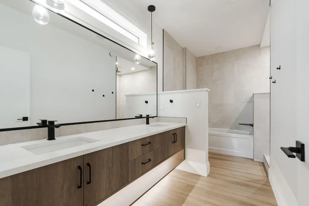 176 Beaveridge Close Fort Mcmurray AB T9H 2V3