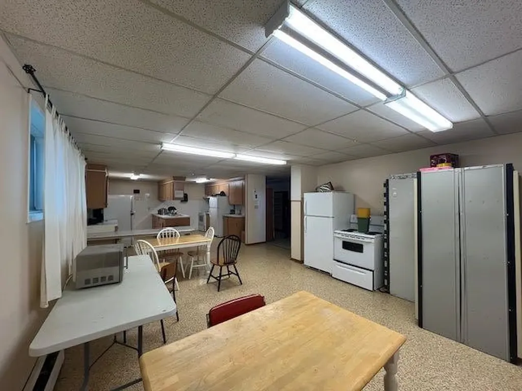 1009 1 Avenue Wainwright AB T9W 1S5